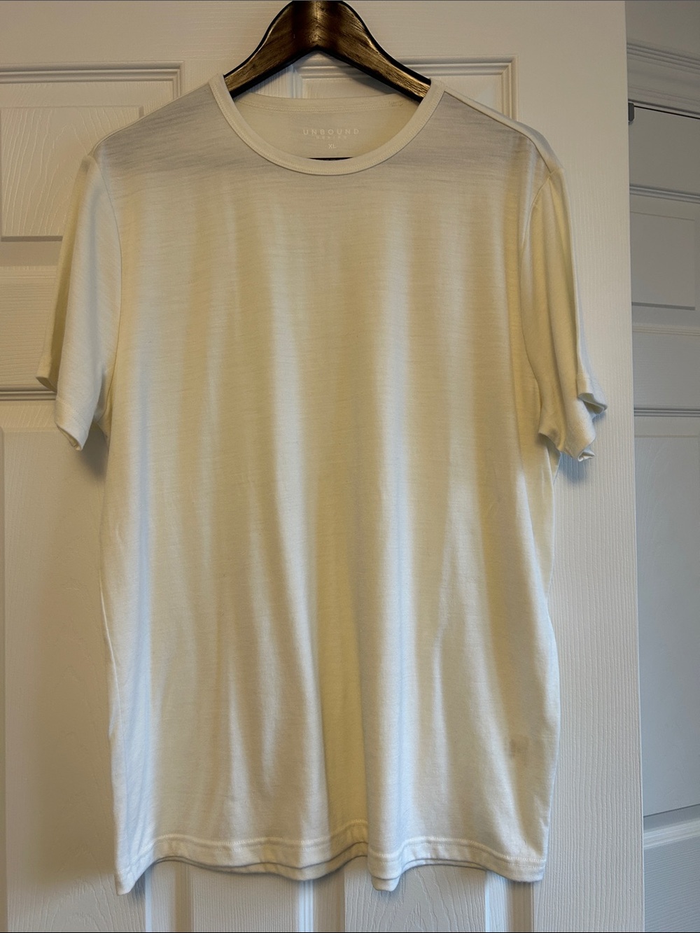 Unbound Merino Men’s Off-White Crew Neck Short Sleeve Tee